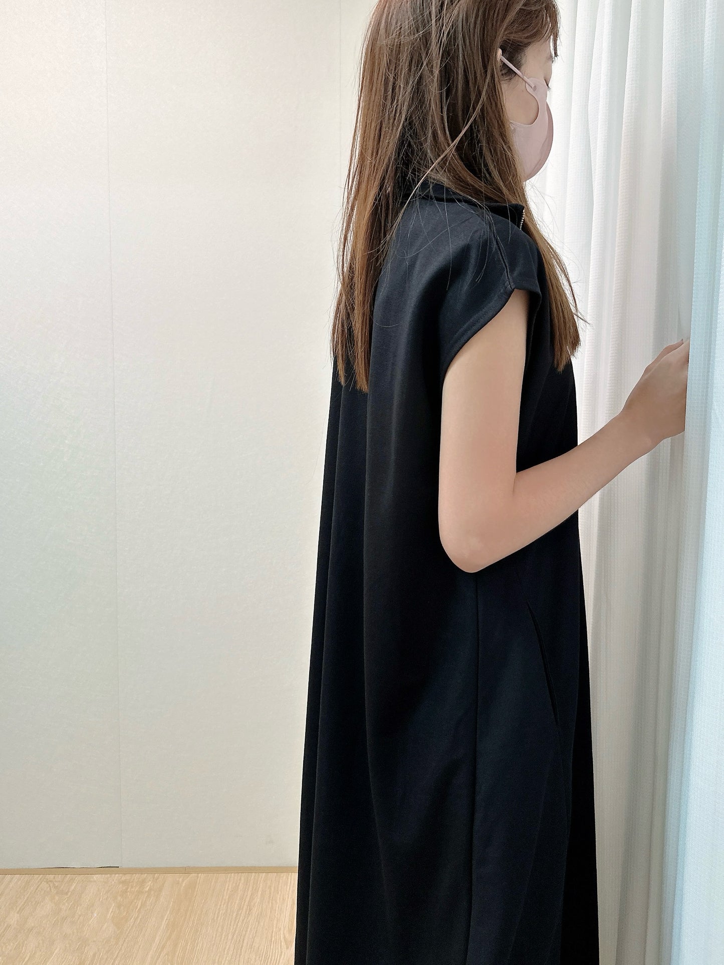 AF8977BK休閒V型領棉質連身裙(2色)